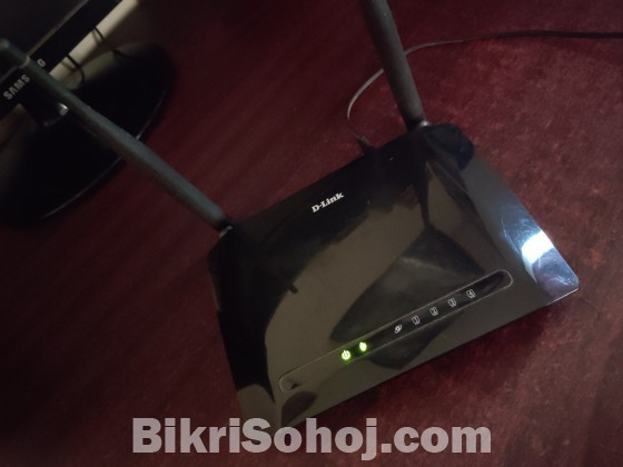 D-Link Dir-615 Dual Antenna Wireless 2.4GHz N300 Router